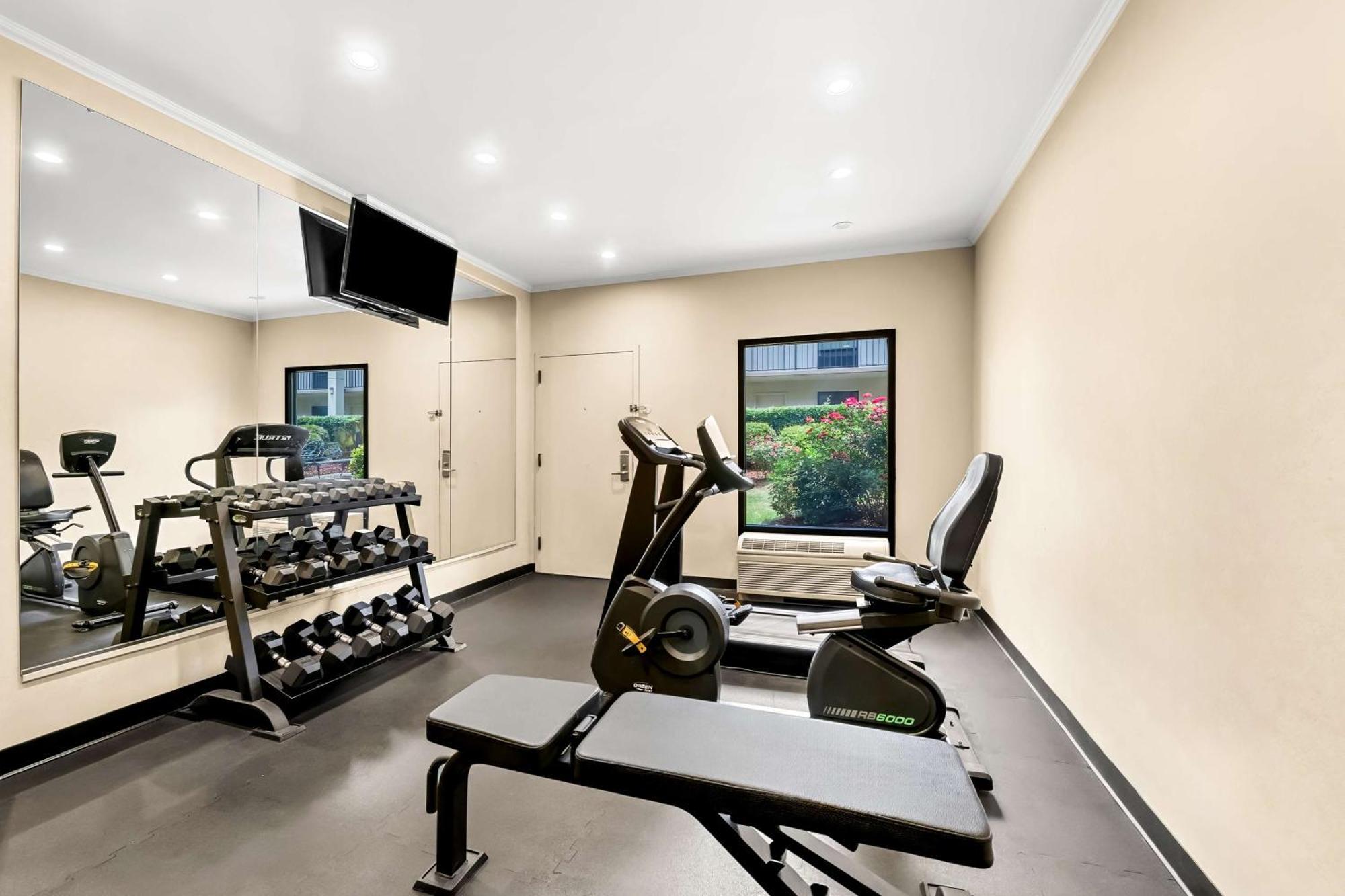 Surestay Plus Hotel By Best Western Southern Pines Pinehurst Extérieur photo