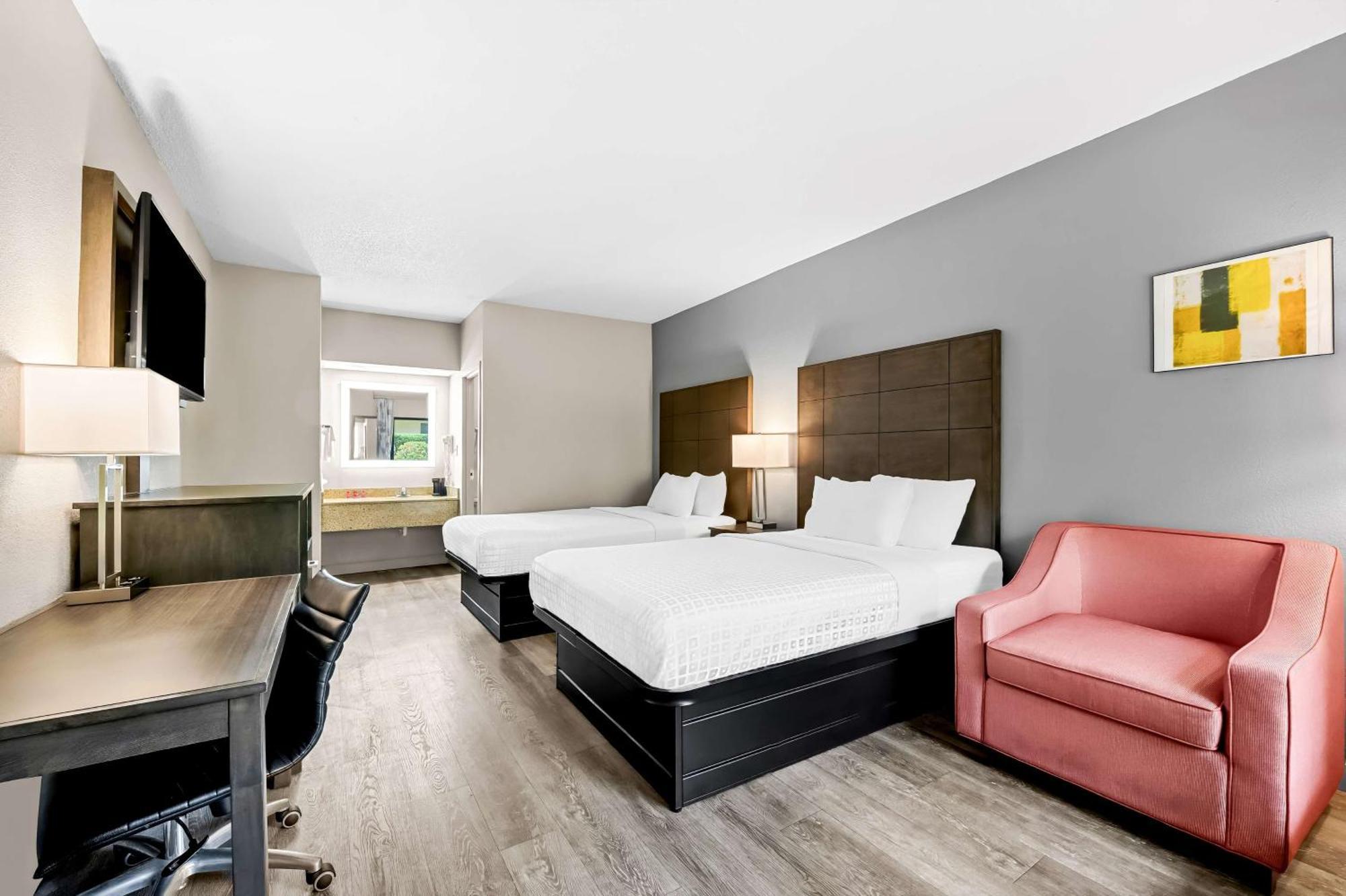 Surestay Plus Hotel By Best Western Southern Pines Pinehurst Extérieur photo