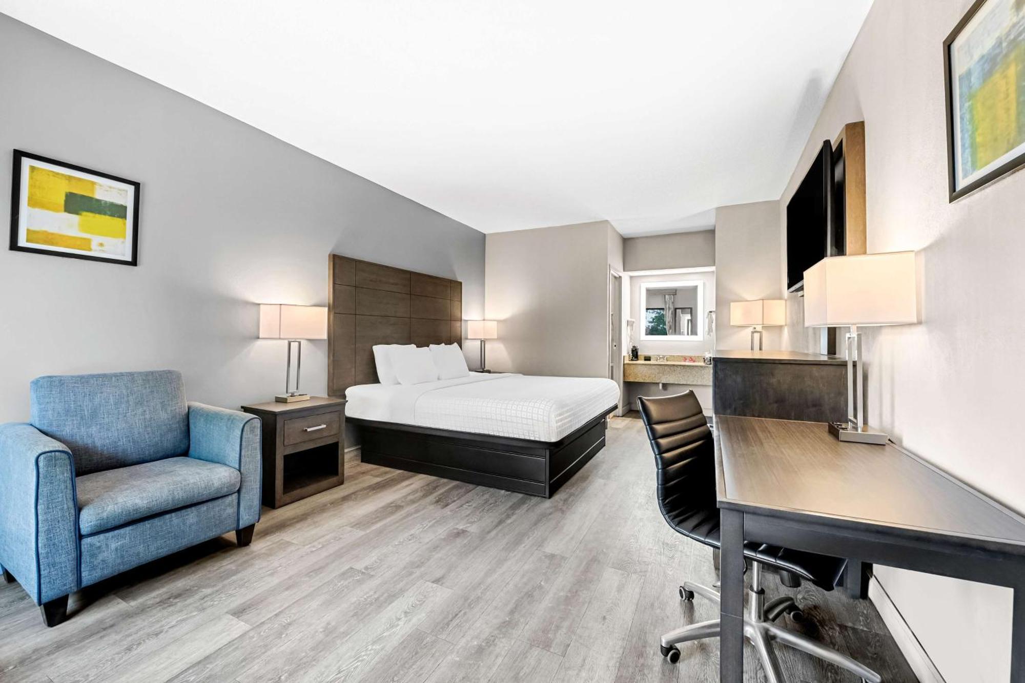 Surestay Plus Hotel By Best Western Southern Pines Pinehurst Extérieur photo